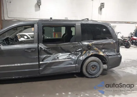 2016 Chrysler Town & Country Touring z USA, uszkodzony, nr VIN 2C4RC1BG1GR141819